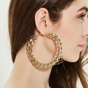 Women’s earrings